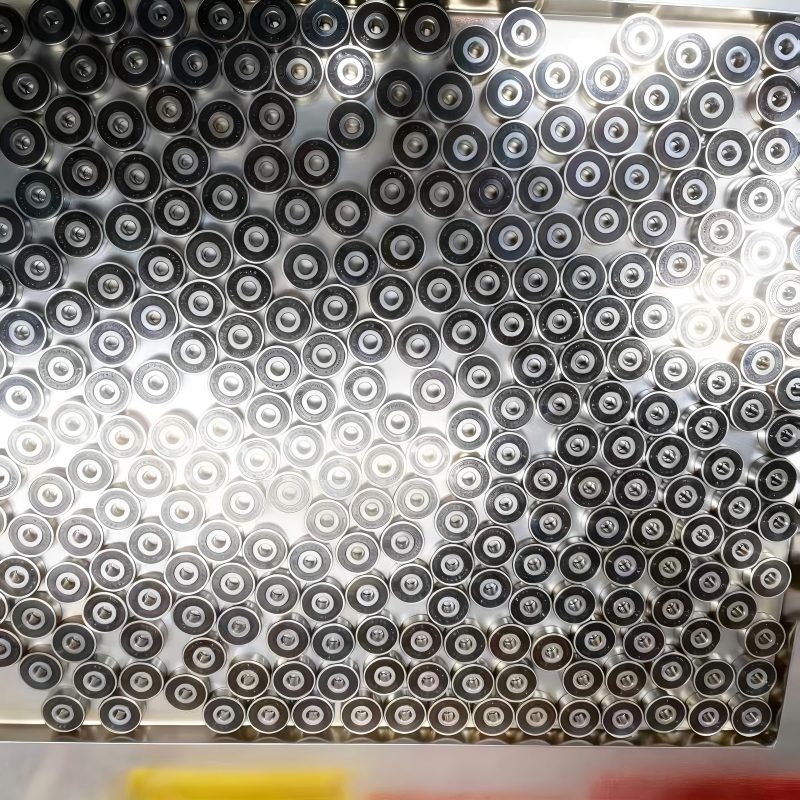 close up of miniature ball bearings, high precision ABEC-57 miniature bearings&nbsp;.jpg